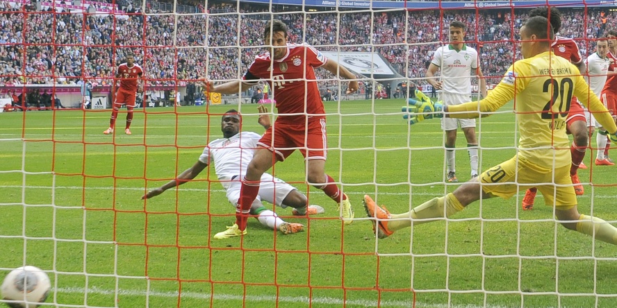 Comunio History: Als Pizarro dem SV Werder zwei Dinger einschenkte